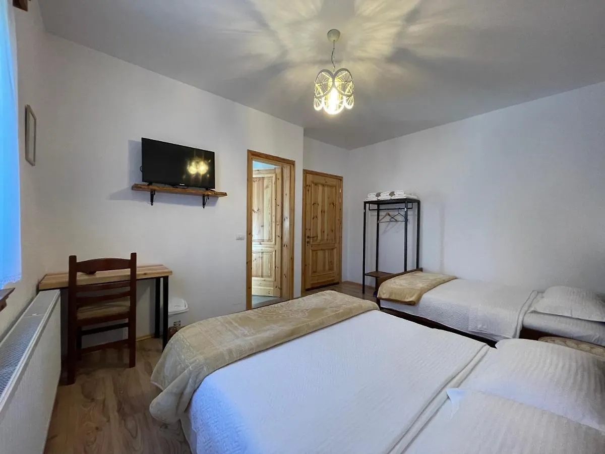 Bujtina Liana Voskopoje Hotel