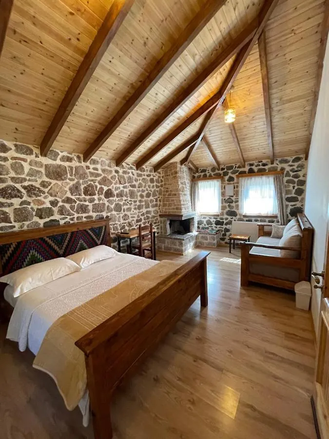 Bujtina Liana Voskopoje Hotel 0*,  Albanië
