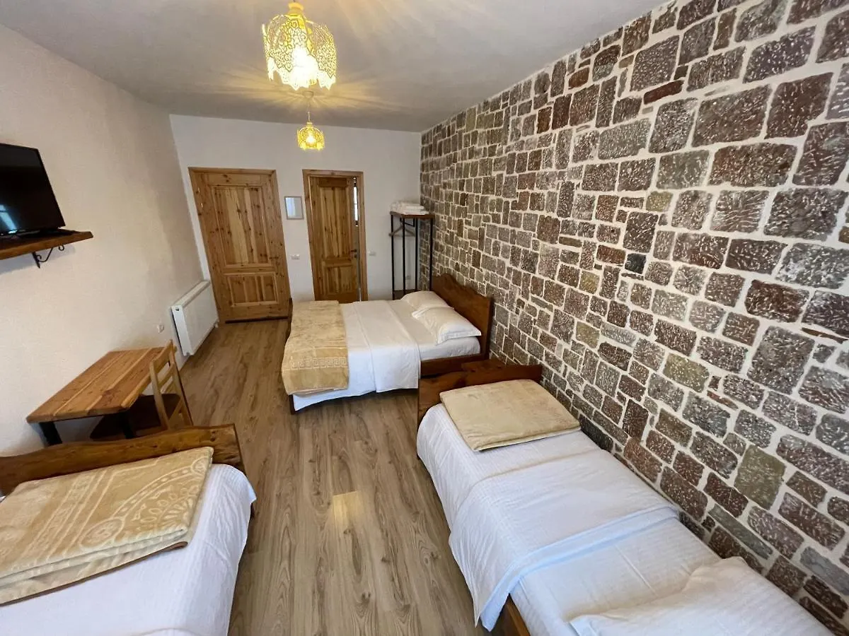 Bujtina Liana Voskopoje Hotel