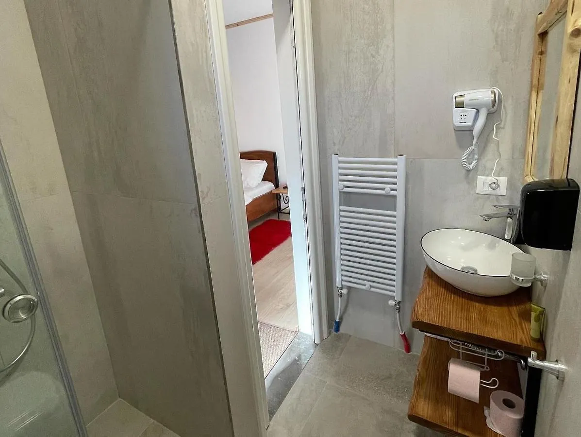 Bujtina Liana Voskopoje Hotel Albanië