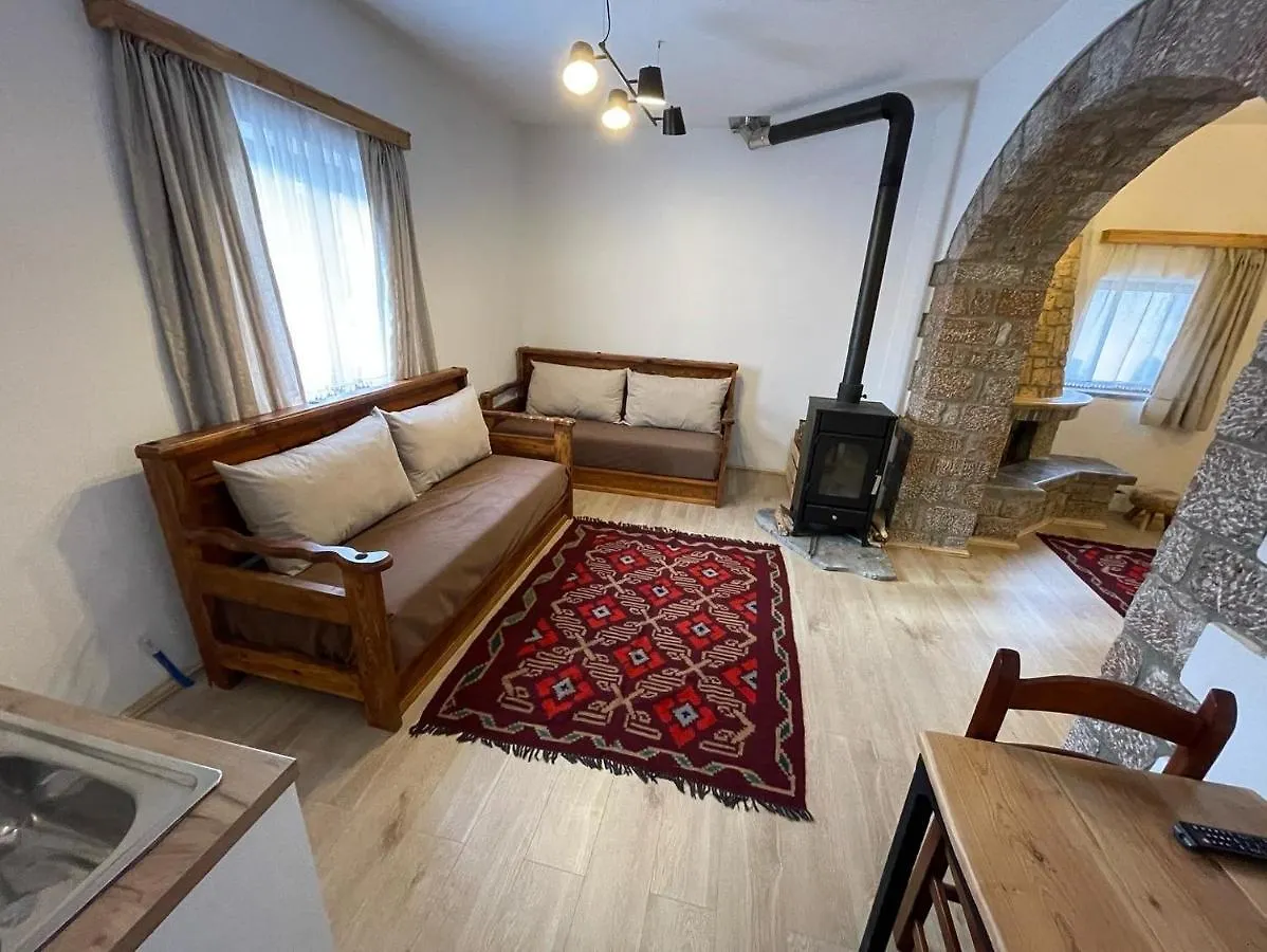 Gasthuis Bujtina Liana Voskopoje Hotel