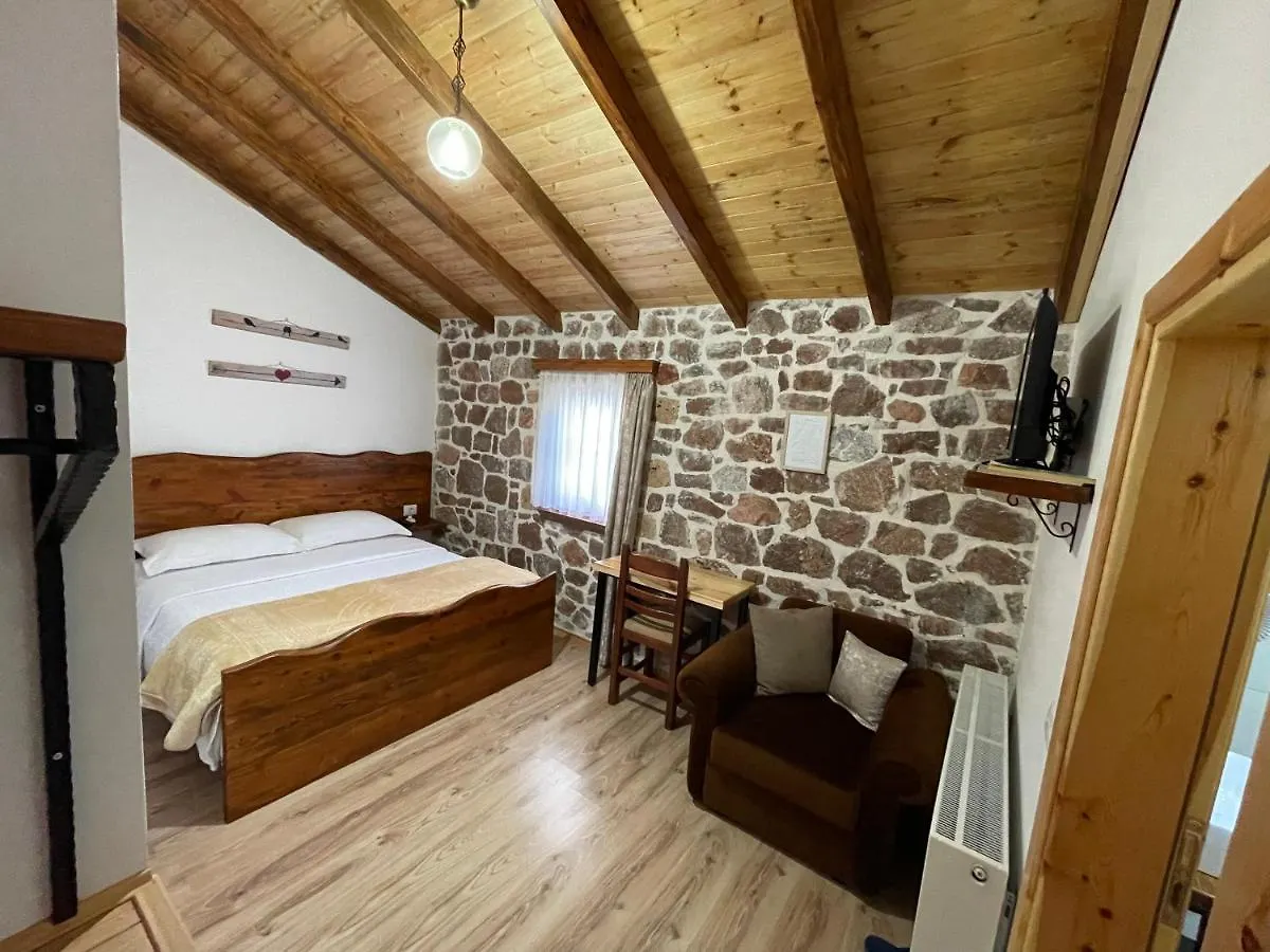 Bujtina Liana Voskopoje Hotel Guest house