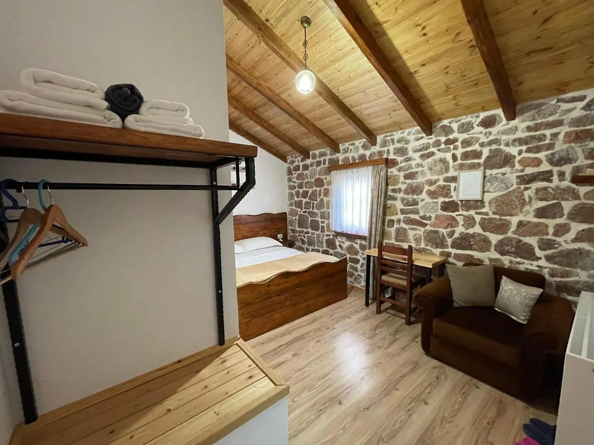 Hotel Bujtina Liana Voskopojë